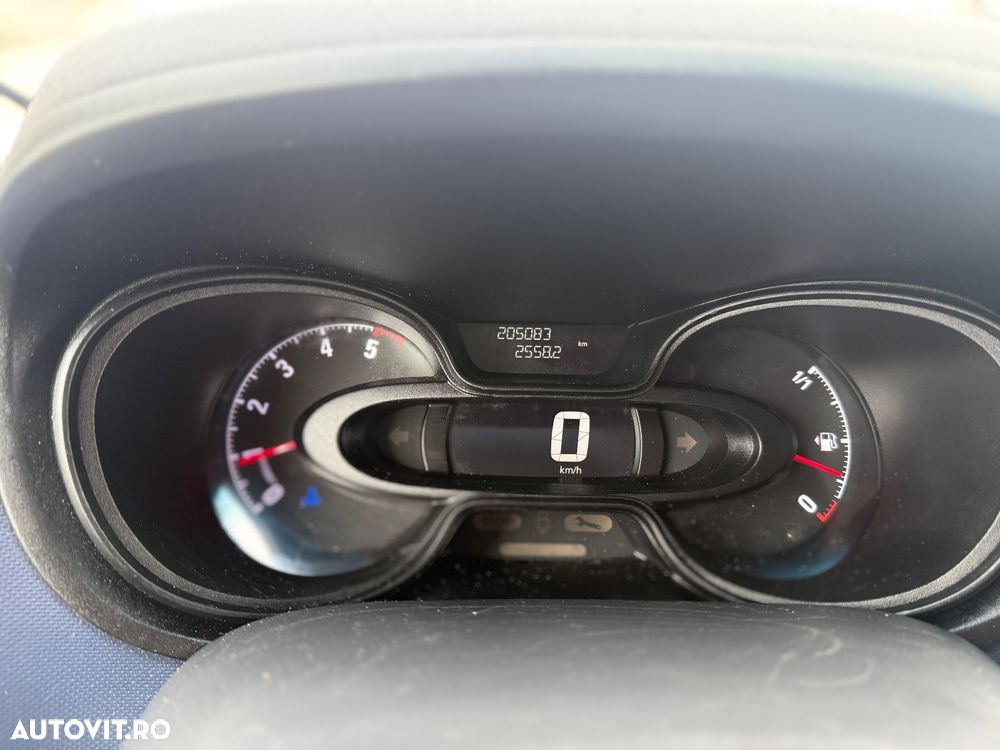 Opel VIVARO - 16