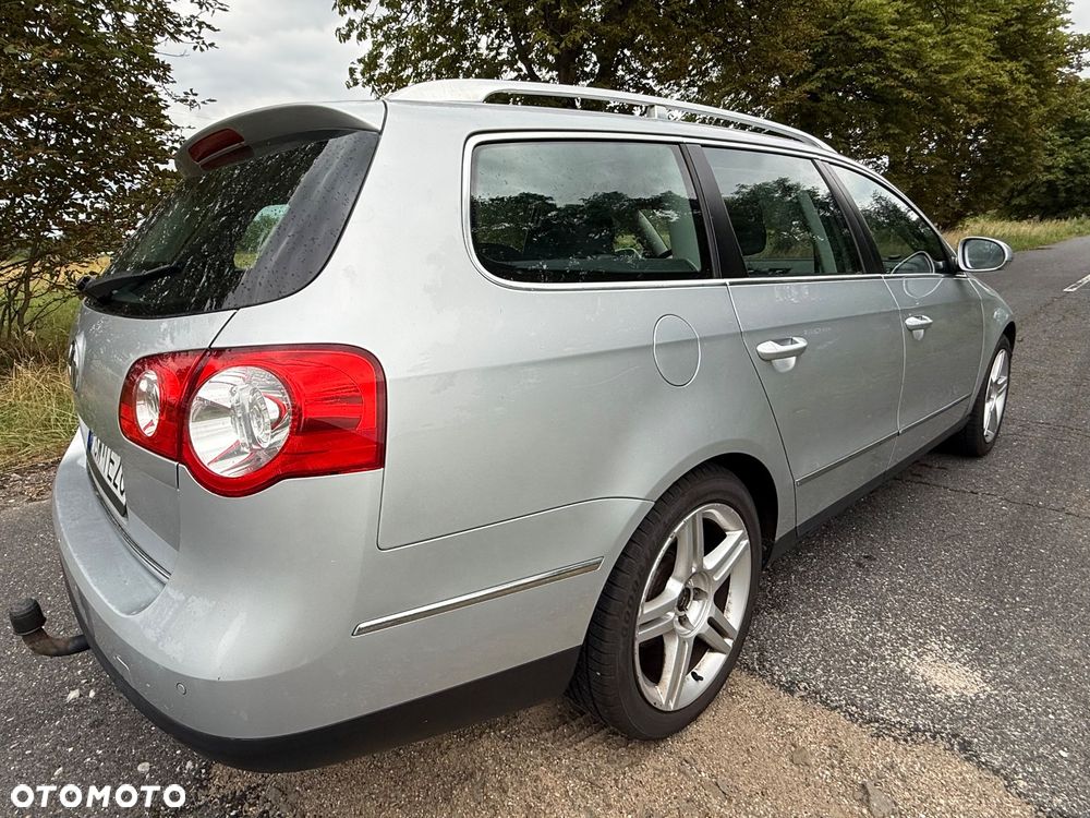 Volkswagen Passat 2.0 TDI Comfortline - 8