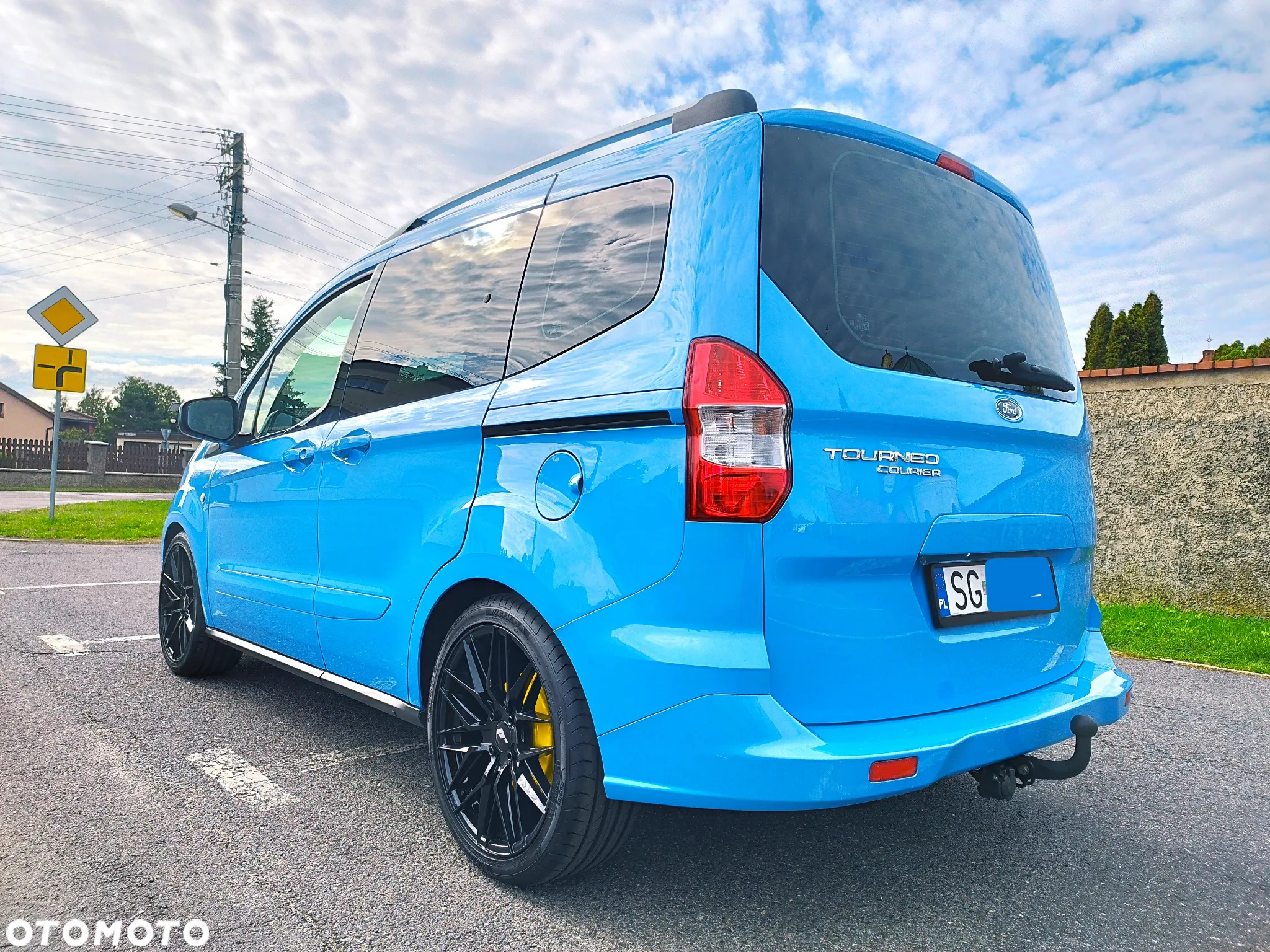 Ford Tourneo Courier 1.5 TDCi S&S Sport - 10