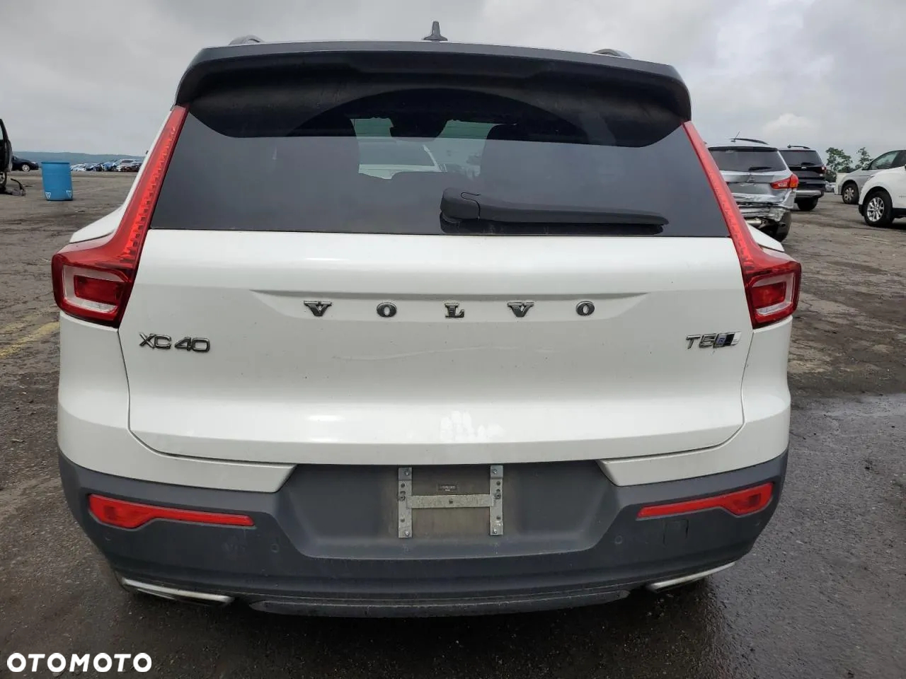 Volvo XC 40 T5 AWD R-Design - 6