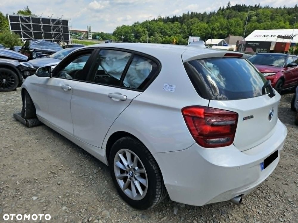 BMW Seria 1 118d Sport Line - 3