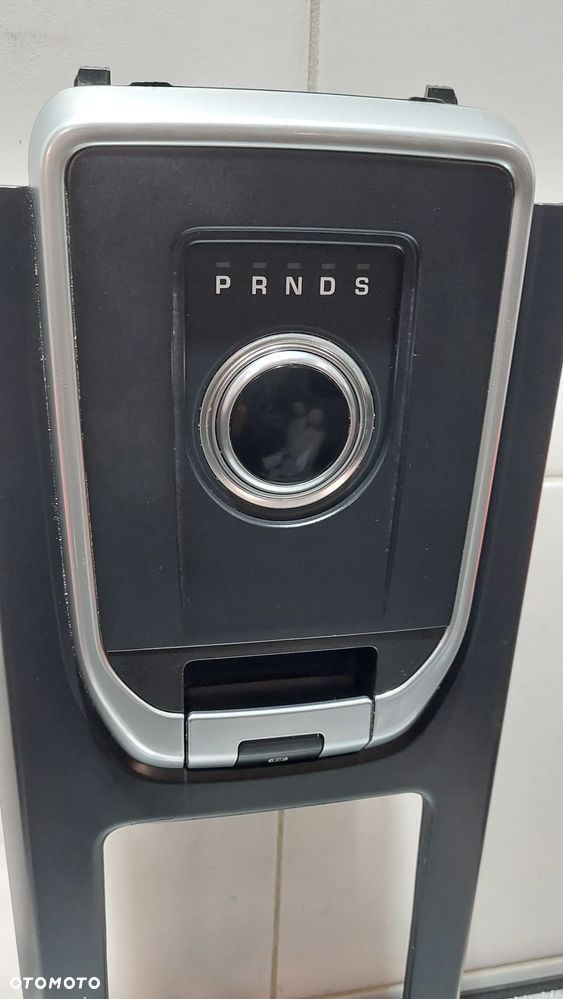 PANEL BIEGÓW Z RAMKĄ LAND ROVER DISCOVERY SPORT 2,0 DIESEL 180KM 4X4 R2017 NR HJ3214C559AB - 2