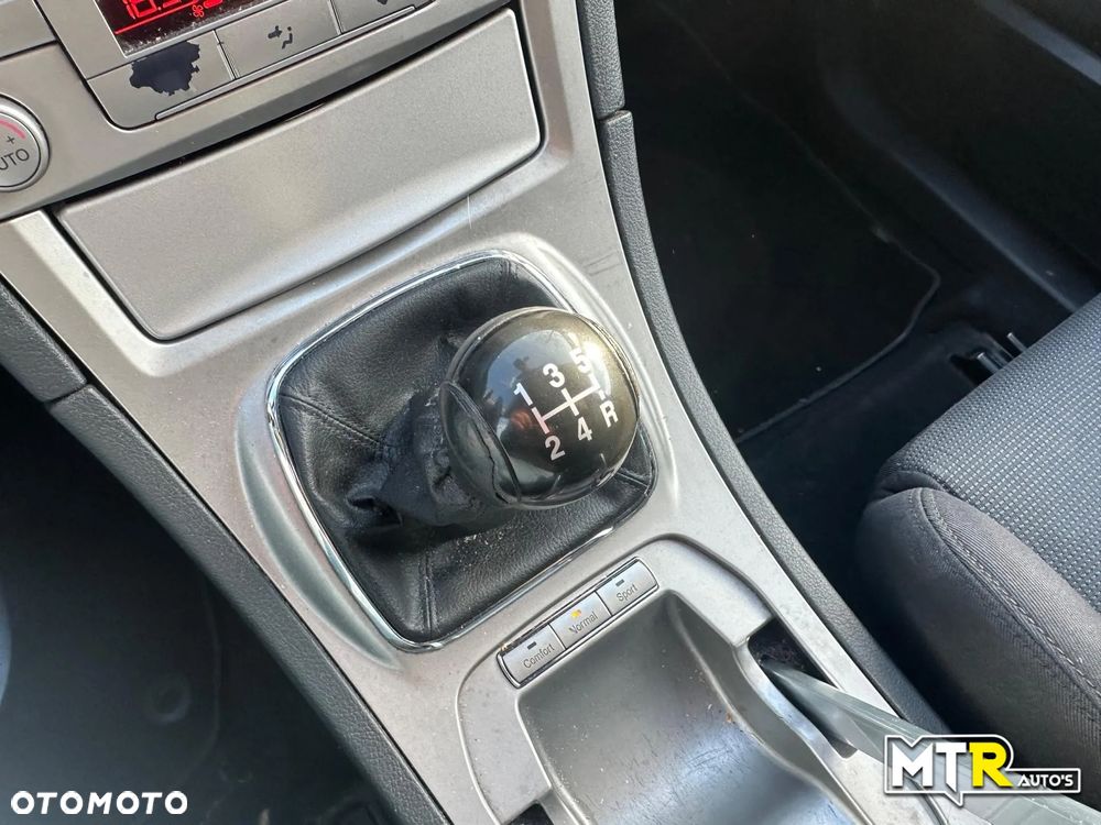 Ford S-Max 2.0 Titanium - 34