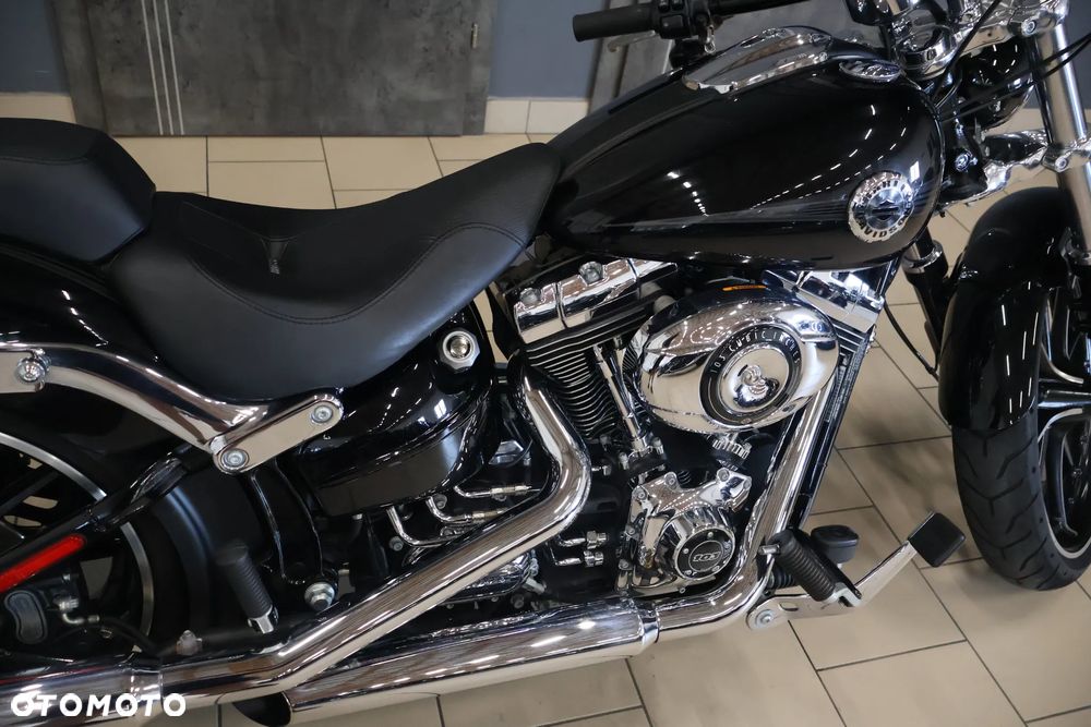 Harley-Davidson FXSB Breakout - 15