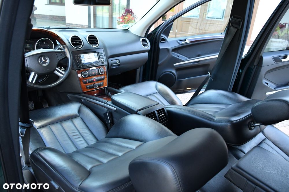 Mercedes-Benz ML 320 CDI 4Matic 7G-TRONIC DPF Edition 10 - 28