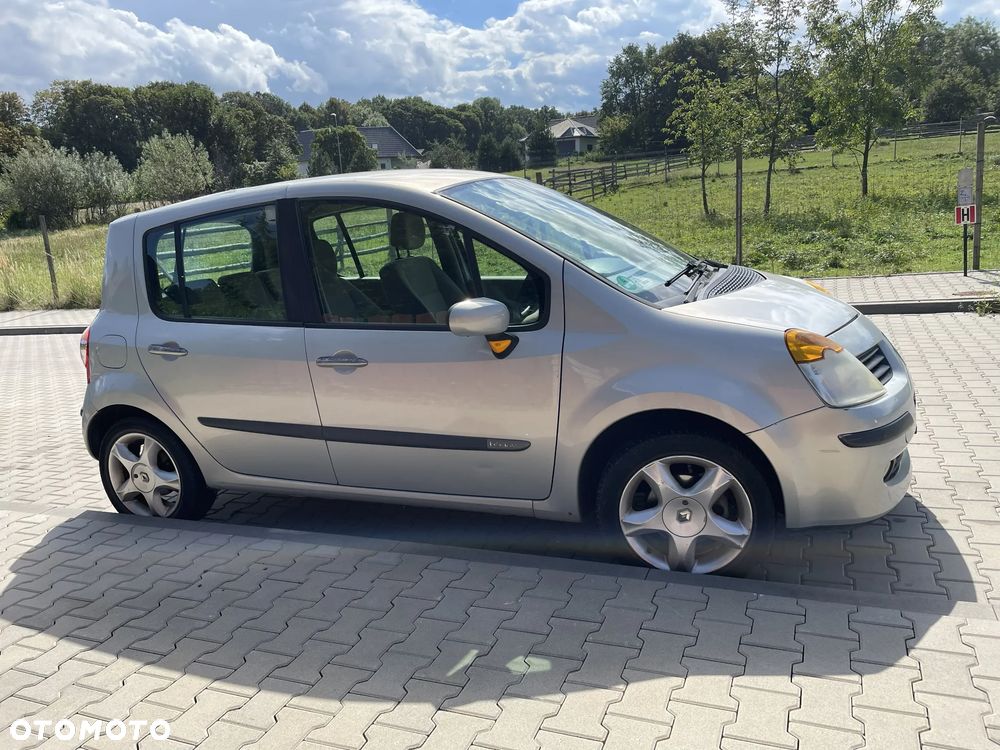 Renault Modus - 1