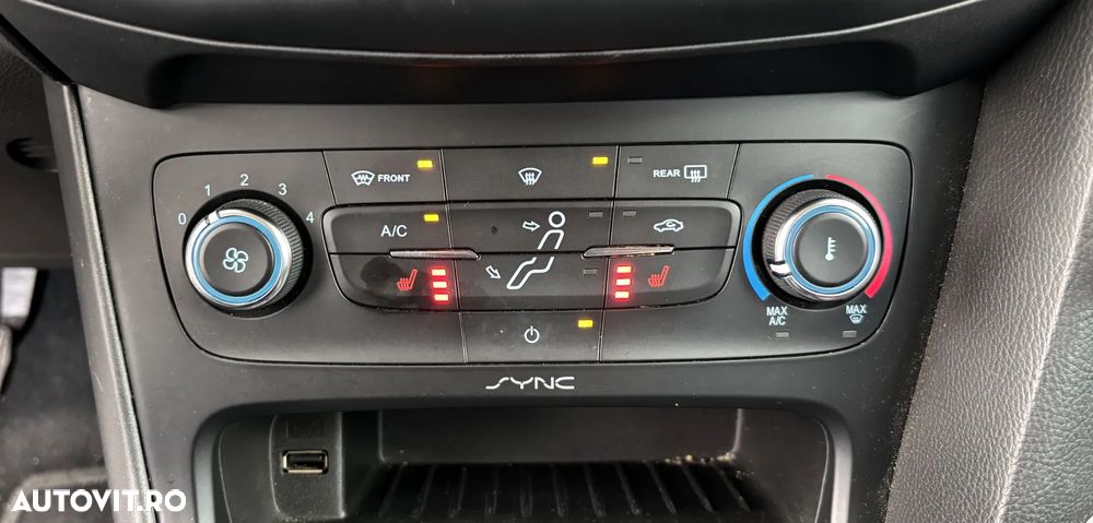 Ford Focus - 12