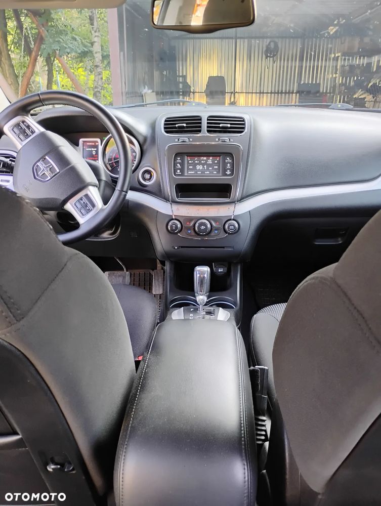 Dodge Journey - 9