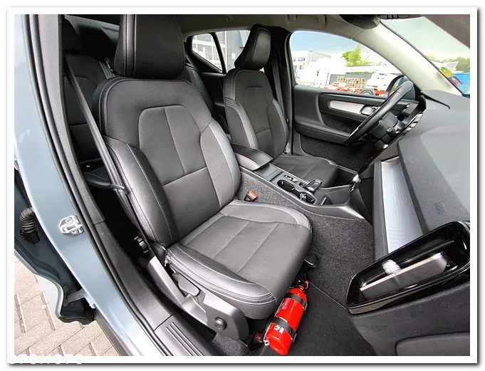 Volvo XC 40 D3 Geartronic Momentum - 36