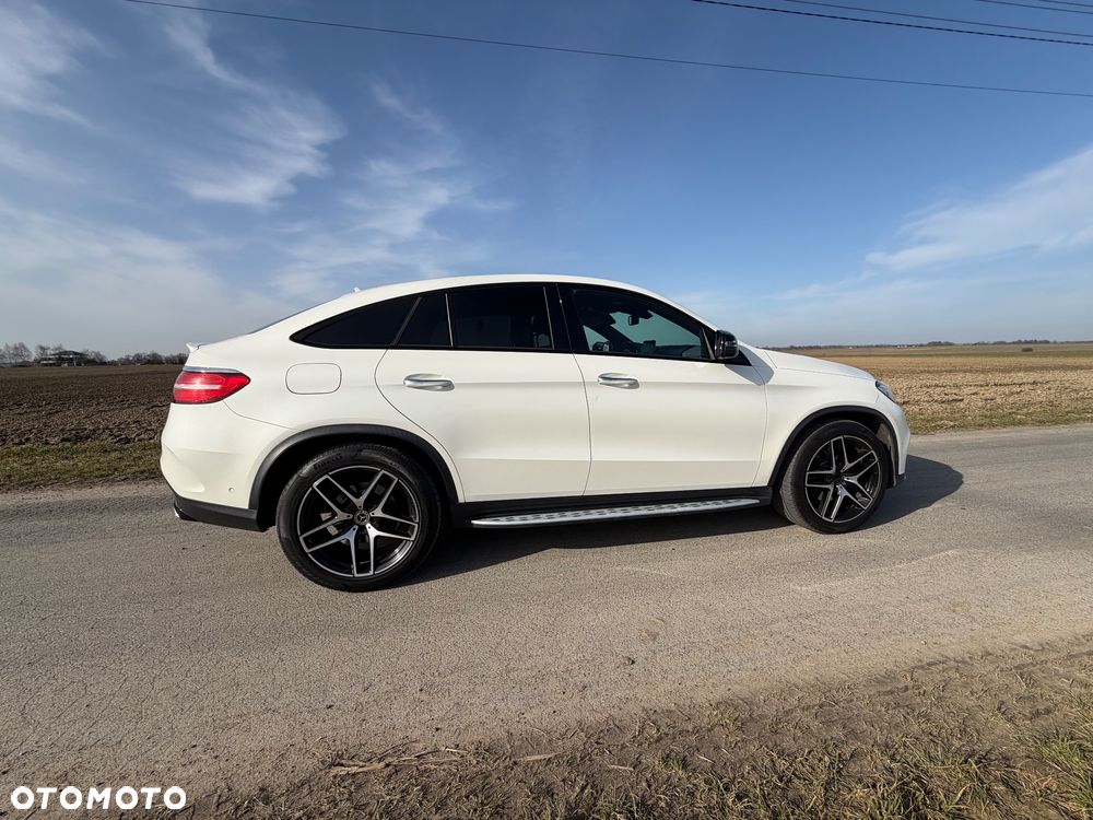 Mercedes-Benz GLE - 27
