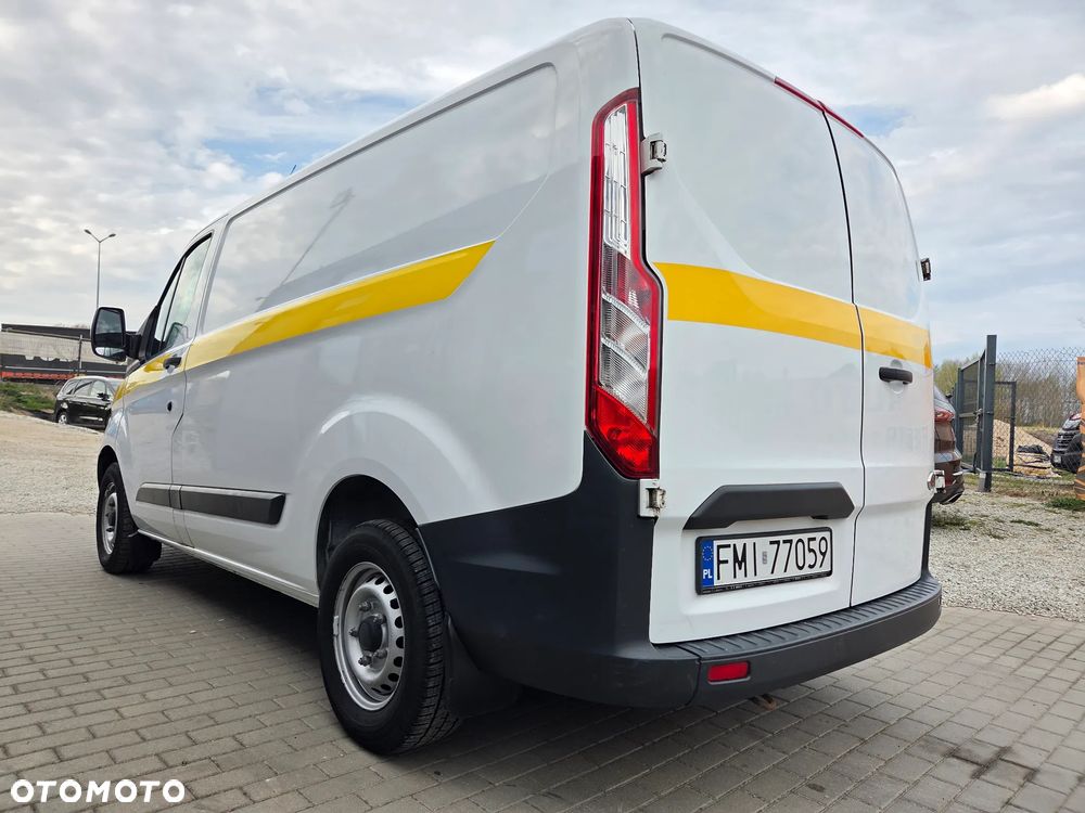 Ford Transit Custom - 11