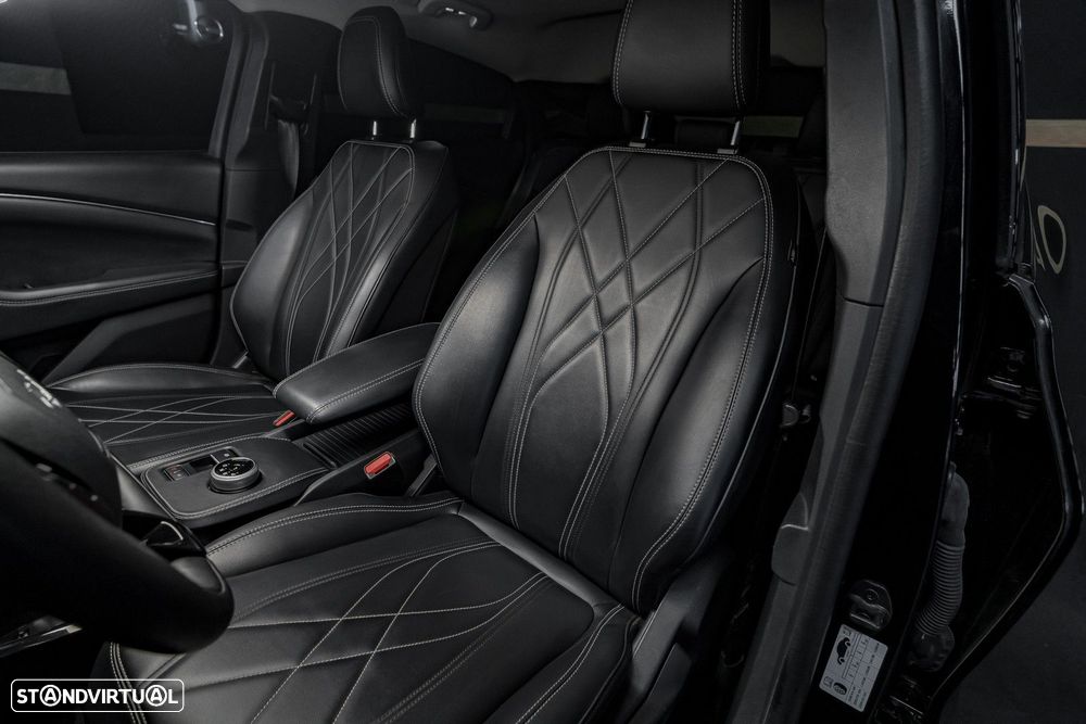 Ford Mustang Mach-E Premium AWD - 18