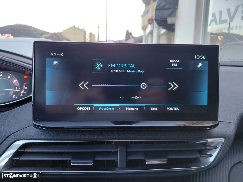 Peugeot 5008 1.2 PureTech Allure Pack EAT8 - 21