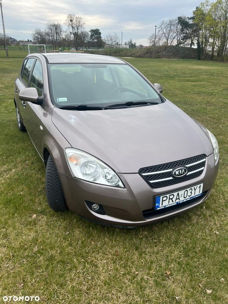 Kia Ceed 1.6 Crdi Comfort - 3