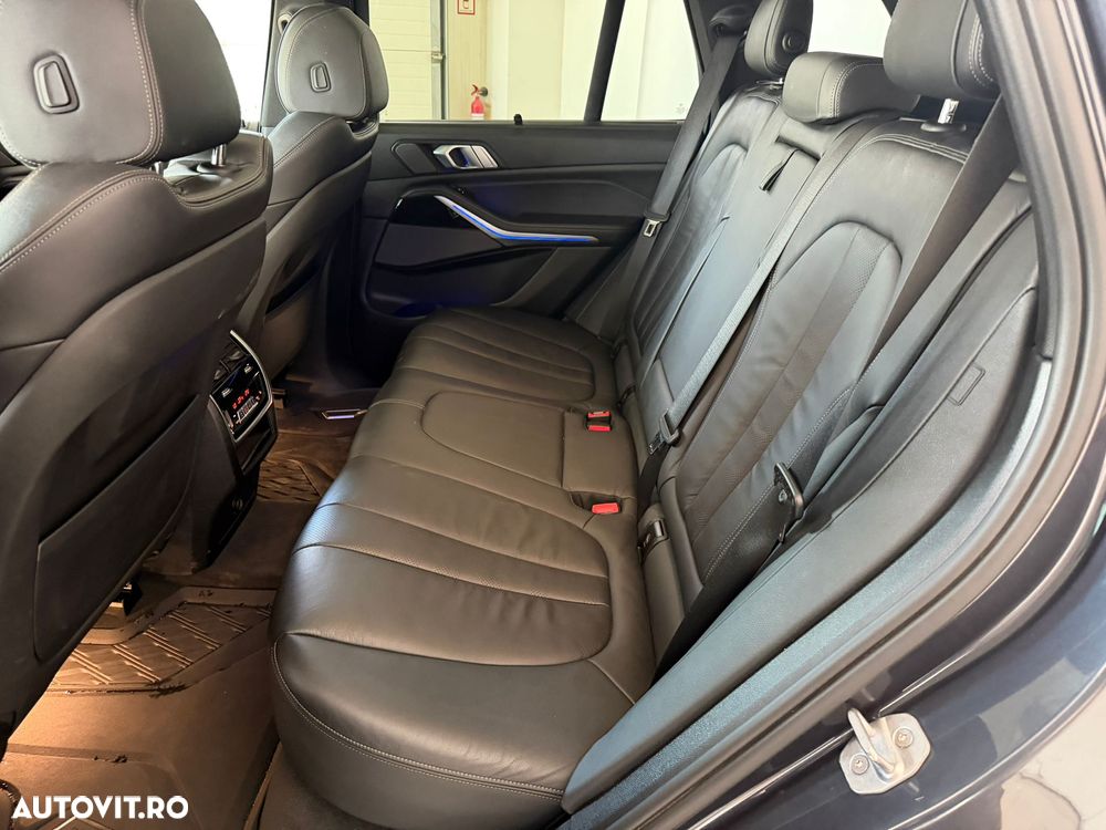 BMW X5 xDrive40i - 14