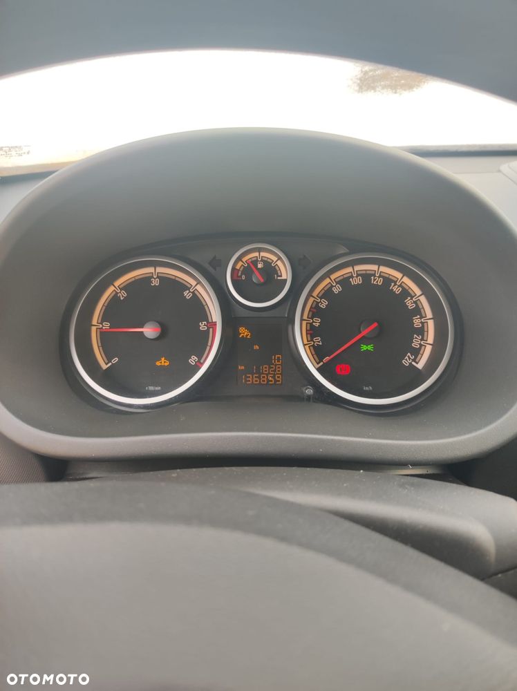 Opel Corsa - 6