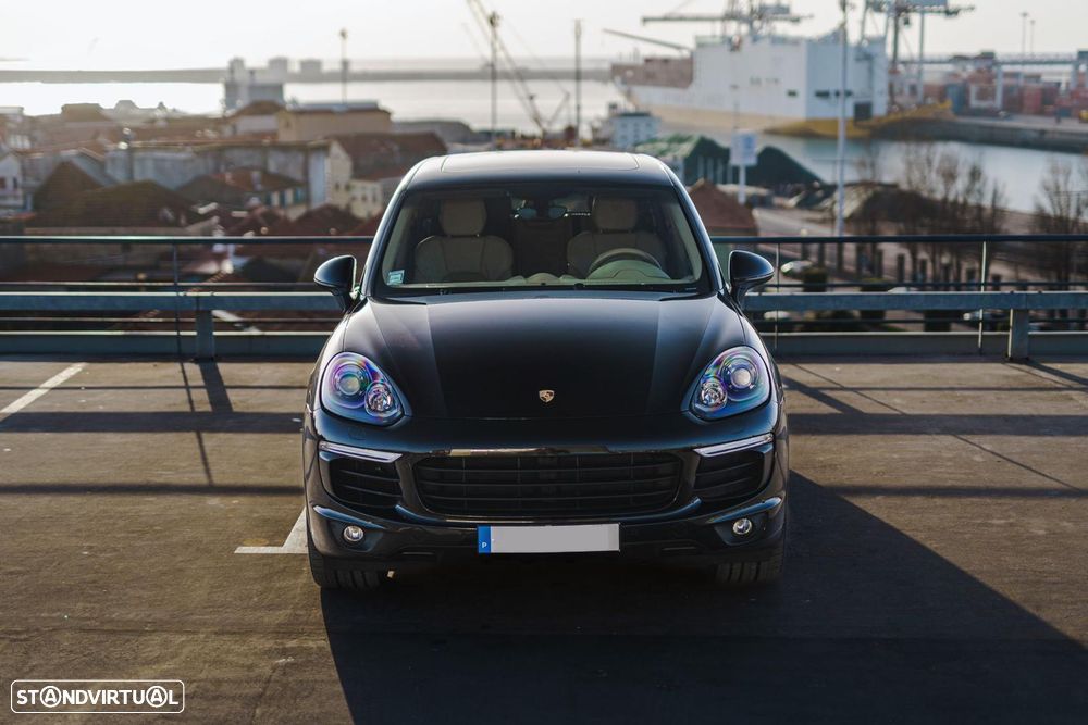 Porsche Cayenne S - 7
