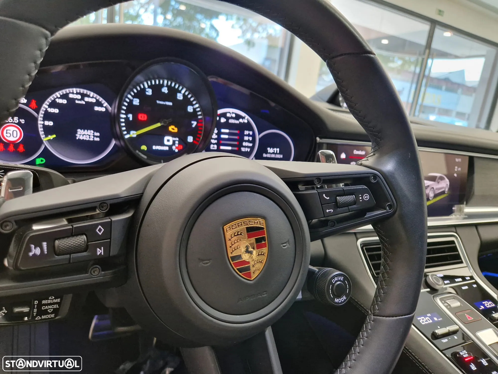Porsche Panamera 4 E-Hybrid Platinum Edition com PDLS - 25
