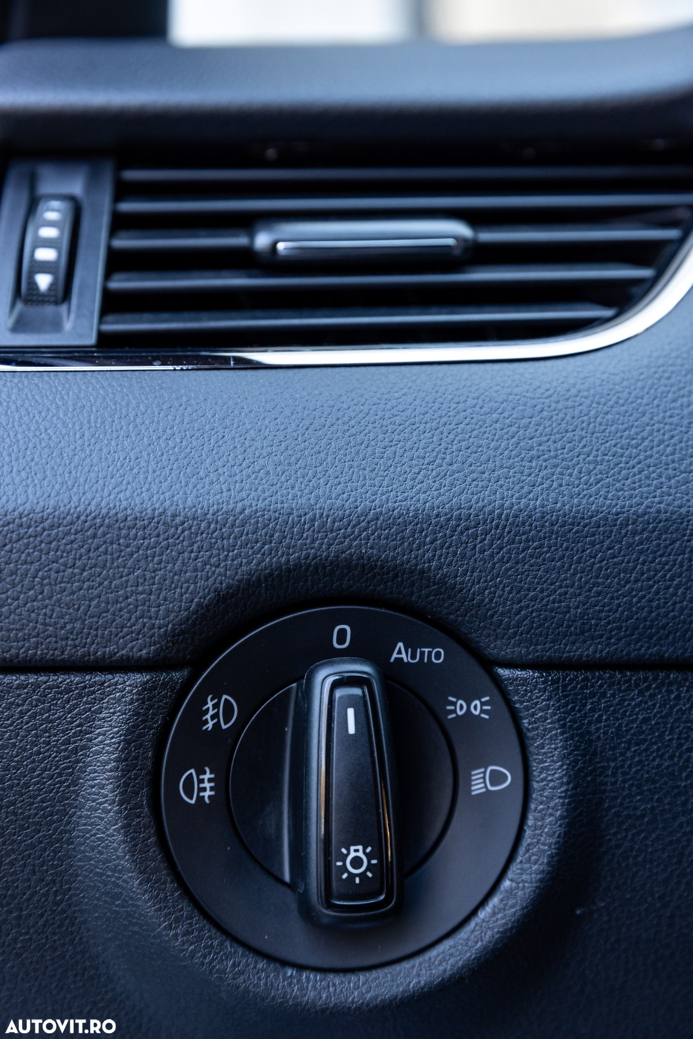 Skoda Octavia Combi Diesel 2.0 TDI RS - 25