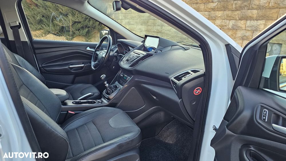 Ford Kuga 1.6 EcoBoost Start Stop 2WD Titanium - 7