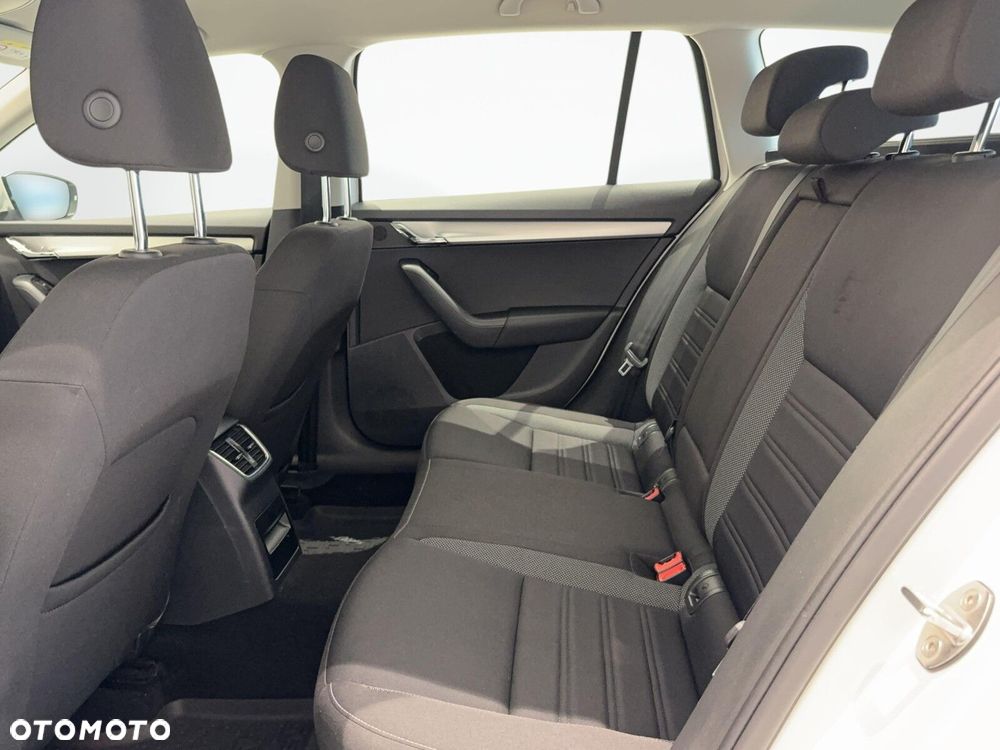 Skoda Octavia 1.6 TDI SCR Ambition - 12