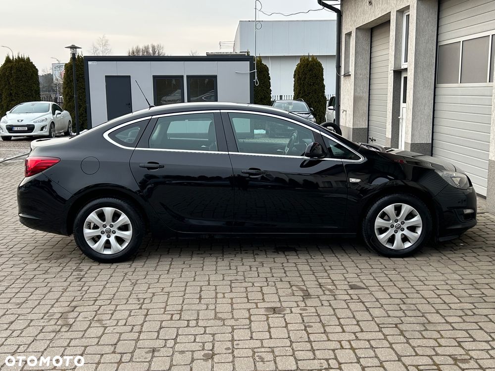 Opel Astra 1.4 T Business - 7