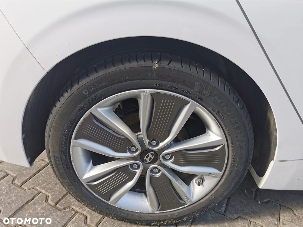 Hyundai IONIQ Hybrid 1.6 GDI Premium - 33