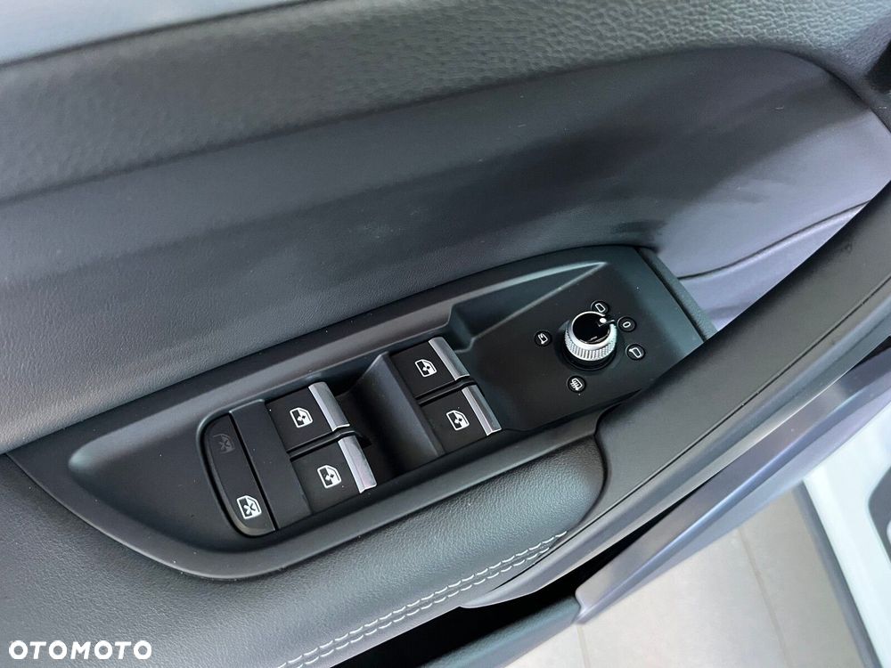 Audi Q5 Sportback - 13