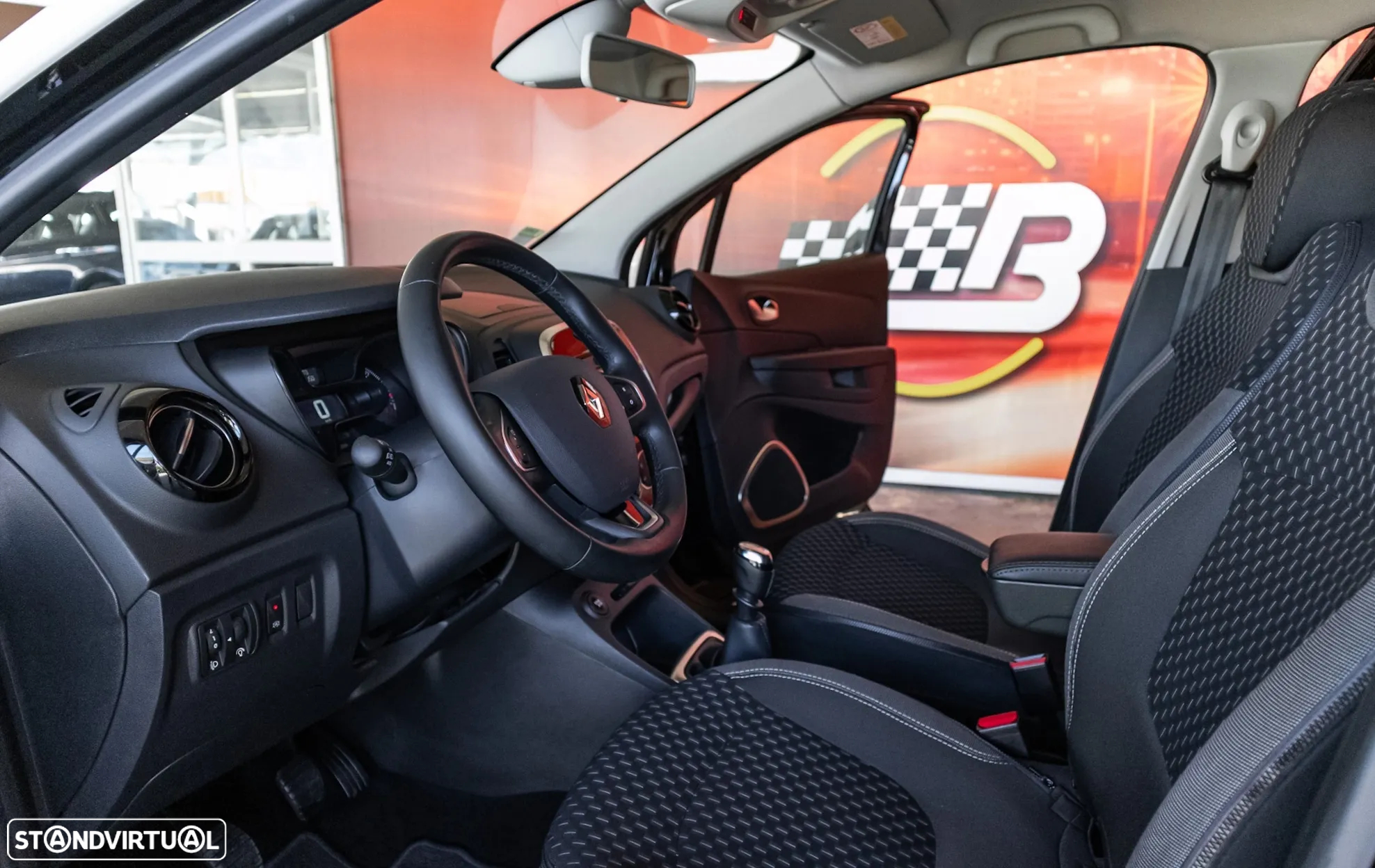Renault Captur 1.3 TCe Exclusive - 11