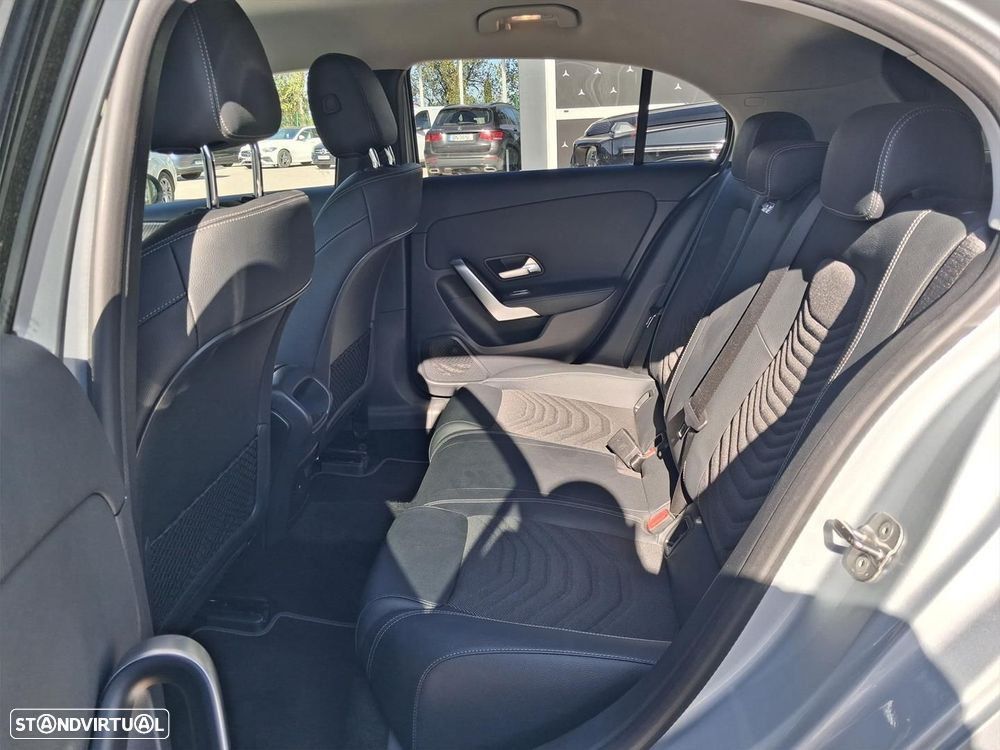 Mercedes-Benz A 200 Standard - 11