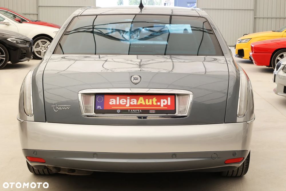Lancia Thesis 2.4 JTD 20v Sportiva - 31