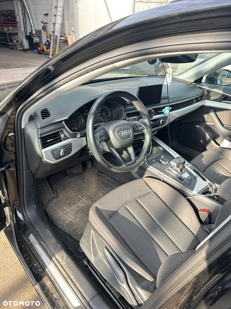Audi A4 Avant 35 TDI S tronic - 11