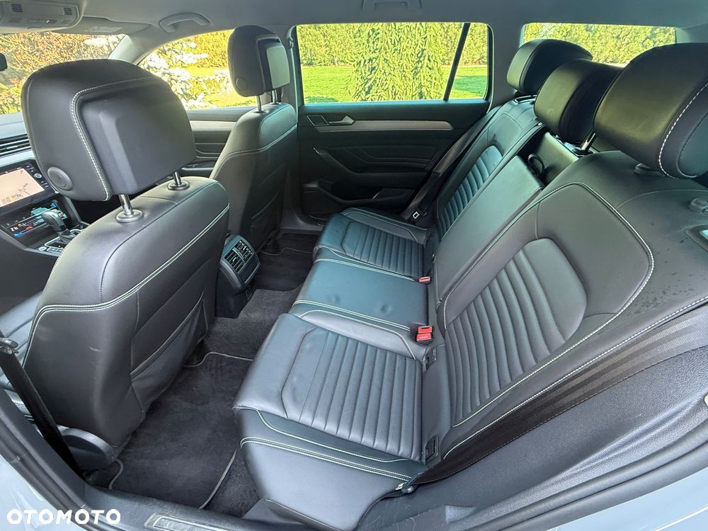 Volkswagen Passat 2.0 TSI Elegance DSG - 23