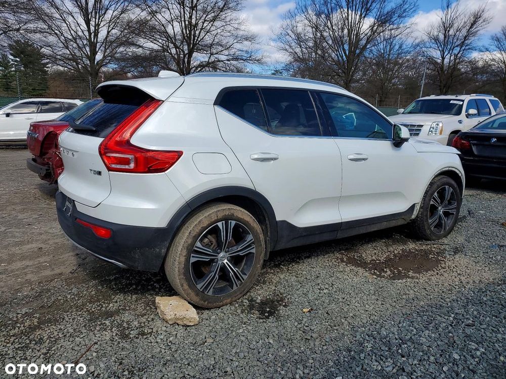 Volvo XC 40 T5 AWD Inscription - 3