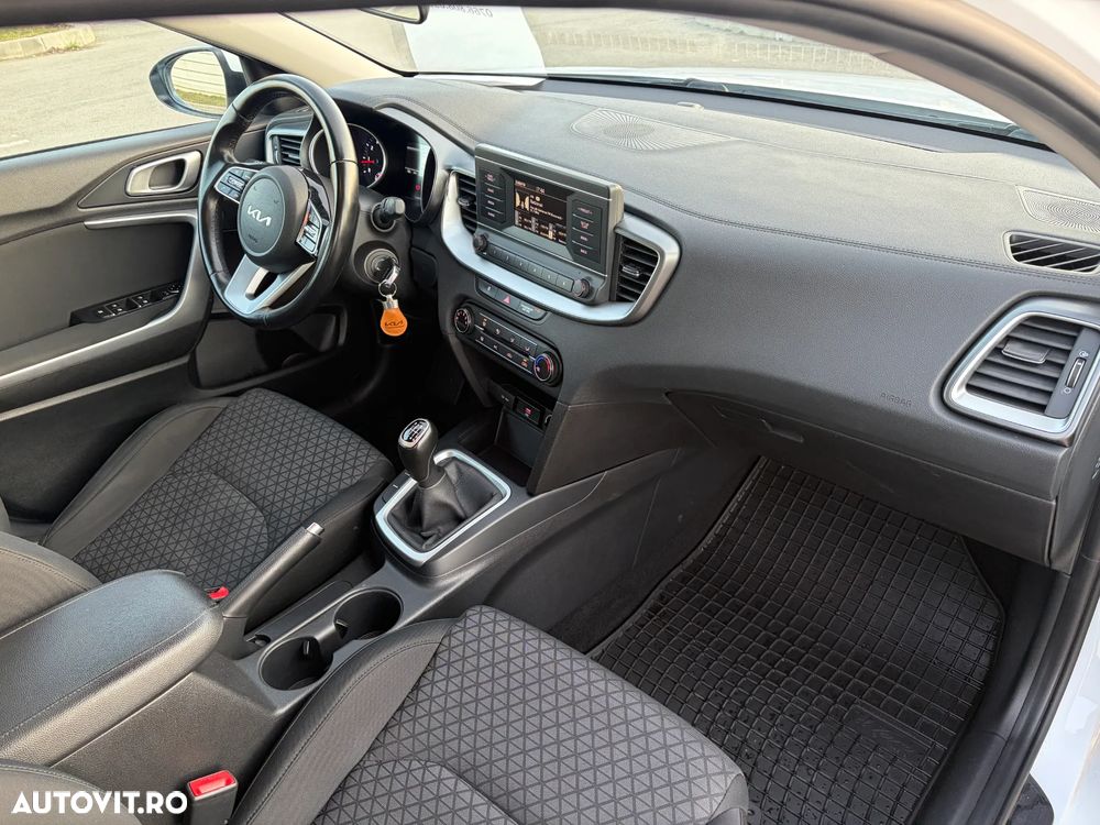 Kia Ceed 1.5 T-GDI 6MT Best - 8