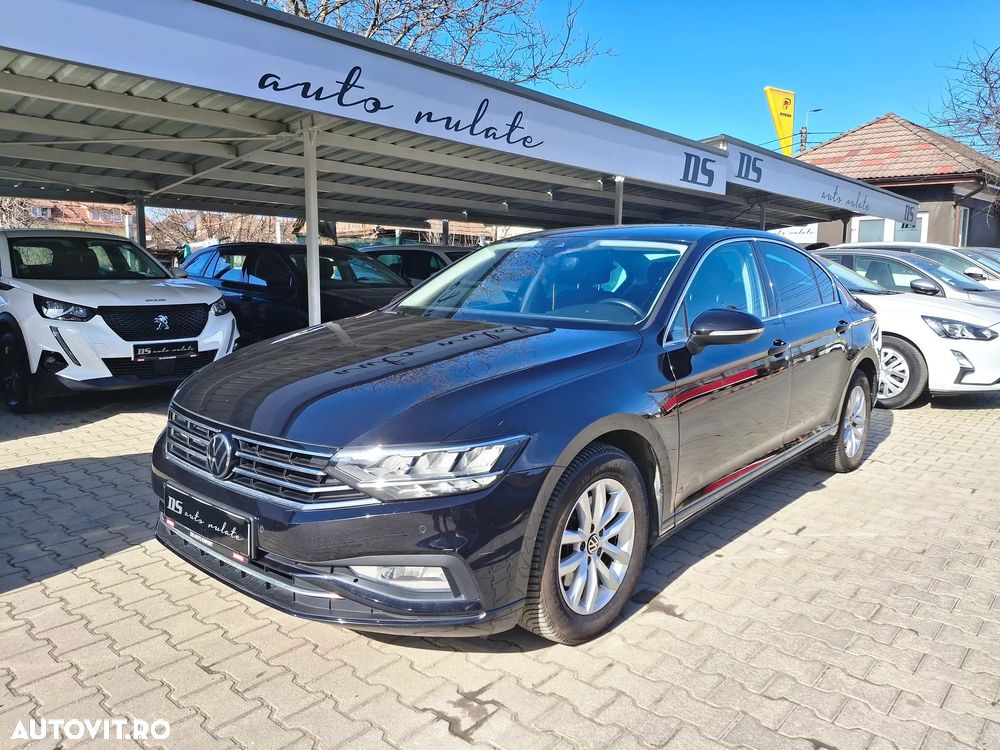 Volkswagen Passat 2.0 TDI DSG Comfortline - 1