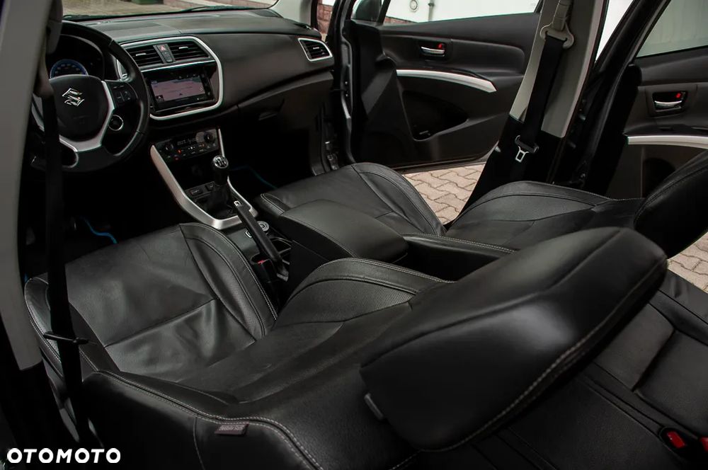 Suzuki SX4 S-Cross 1.6 VVT 4x4 limited+ - 26