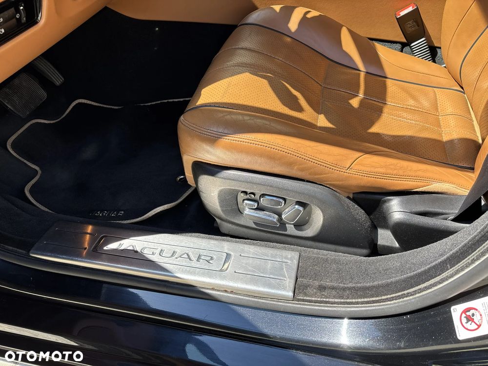 Jaguar XJ 3.0 T AWD Premium Luxury - 10