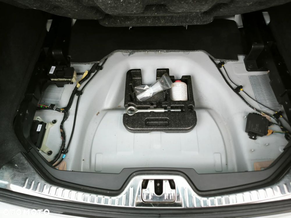 Volvo V60 D4 Kinetic - 16