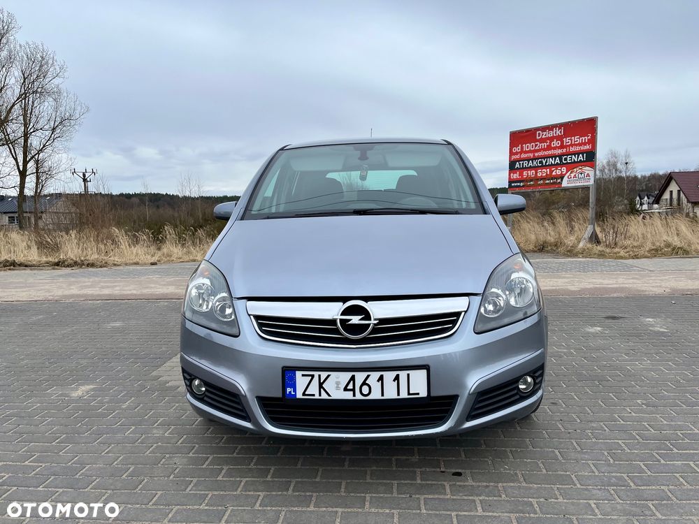 Opel Zafira - 25