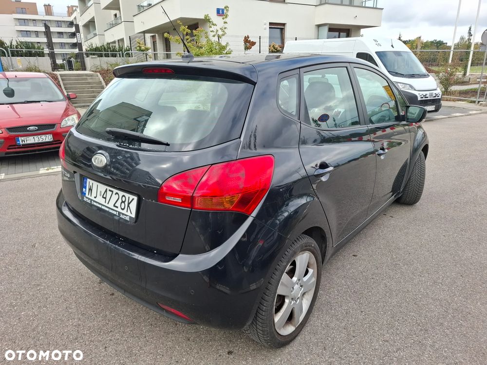 Kia Venga - 4