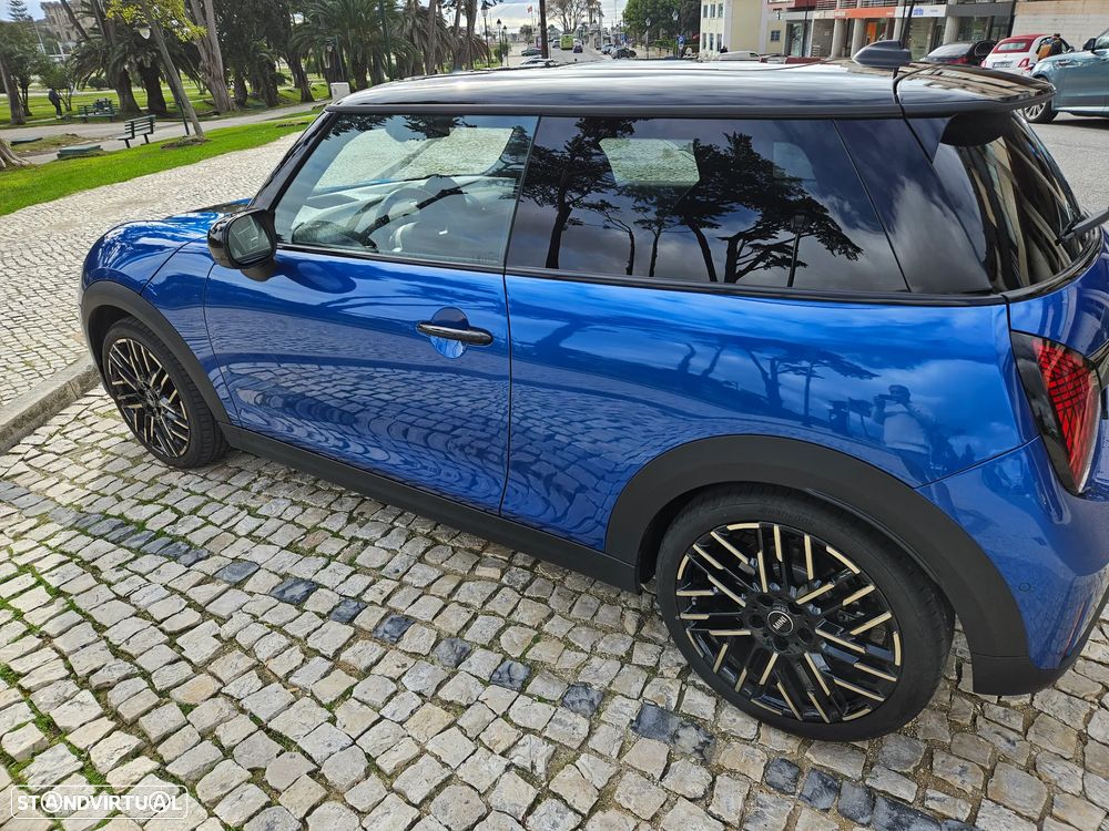 MINI 3 Portas Cooper C Favoured M - 3