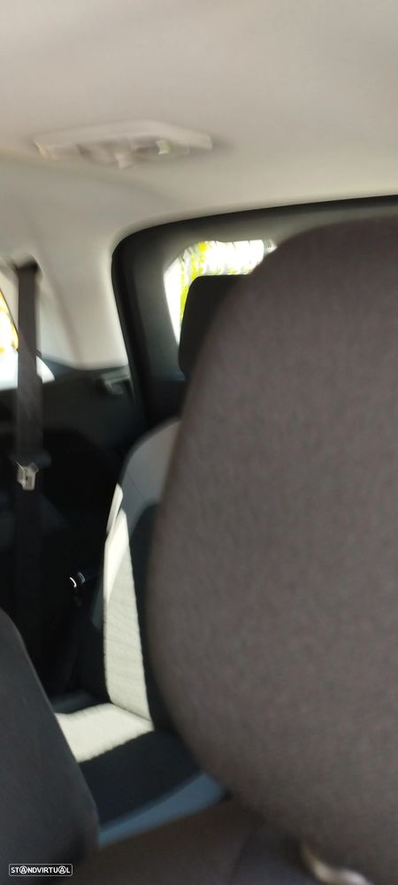 Citroën C4 Grand Picasso - 24