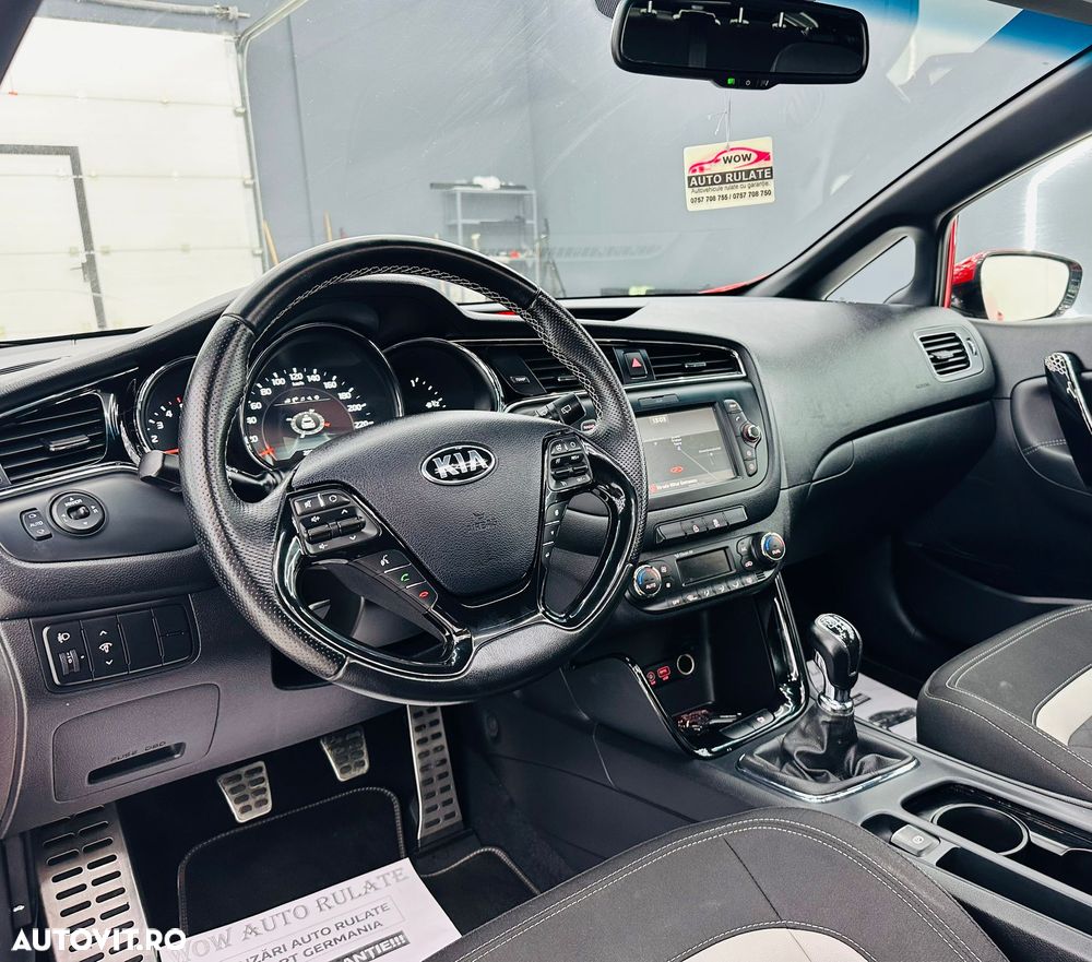 Kia Ceed 1.6 CRDi Dream-Team Edition - 19