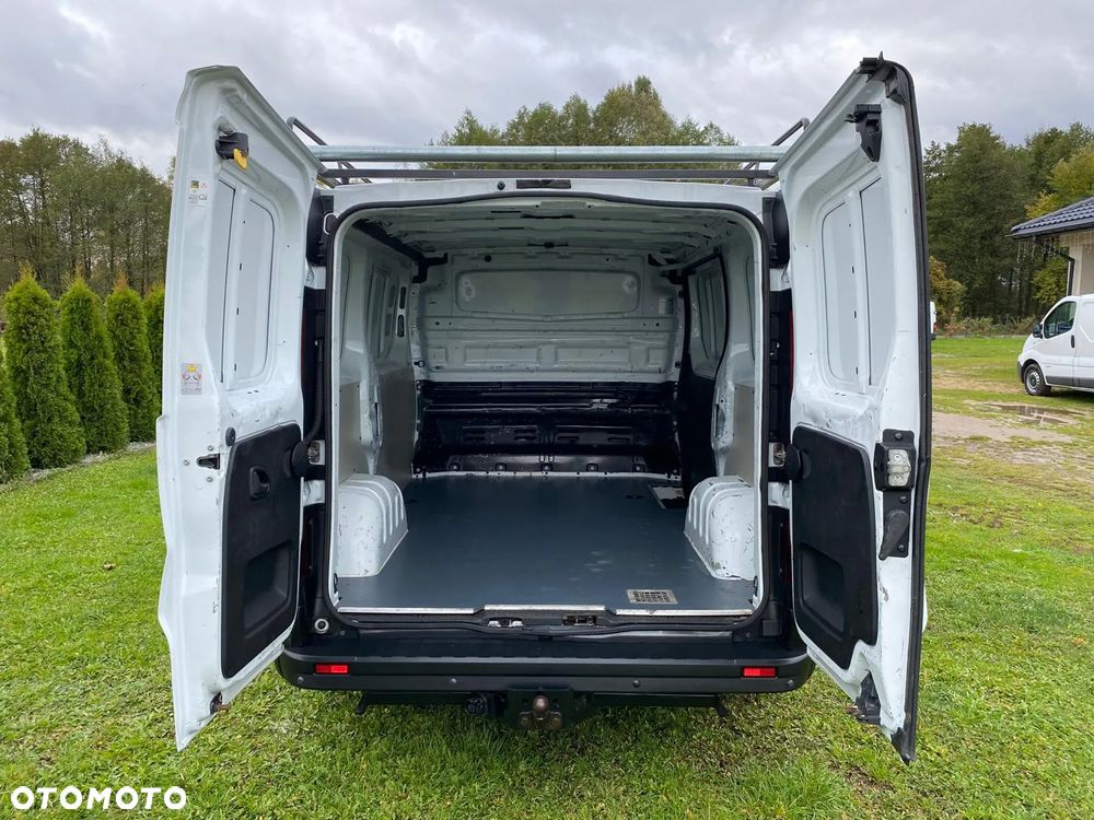 Opel VIVARO - 28