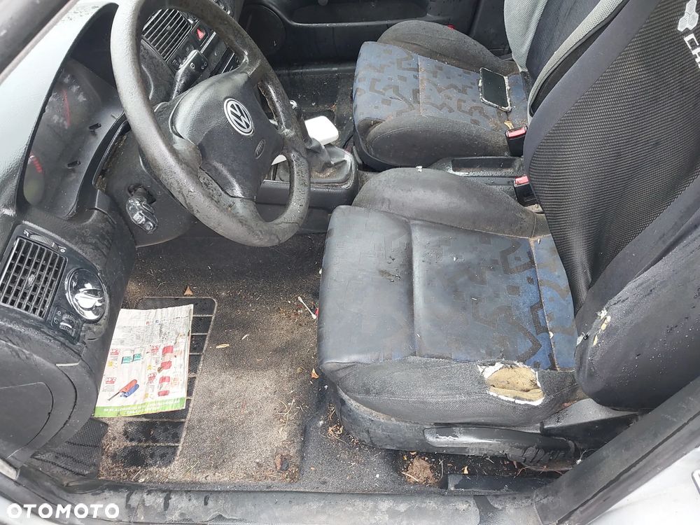 Volkswagen Golf IV 4 Kombi Variant Agr ALH Ahf Ahu 1.9 TDI 90 KM skrzynia biegów EBJ drzwi maska zderzak klapa lusterko kolor LB7Z maglownica belka mcperson zwrotnica turbina pompa wtryskowa paliwa przewód rura mechanizm mikrostyk klapy zamek szyba szyby lewarek tłumik obudowa podszybie podsufitka radio tunel panel głośnik schowek lampa zacisk hamulcowy alternator rezystor NA CZĘŚCI WSZYSTKIE CZĘŚCI - 14