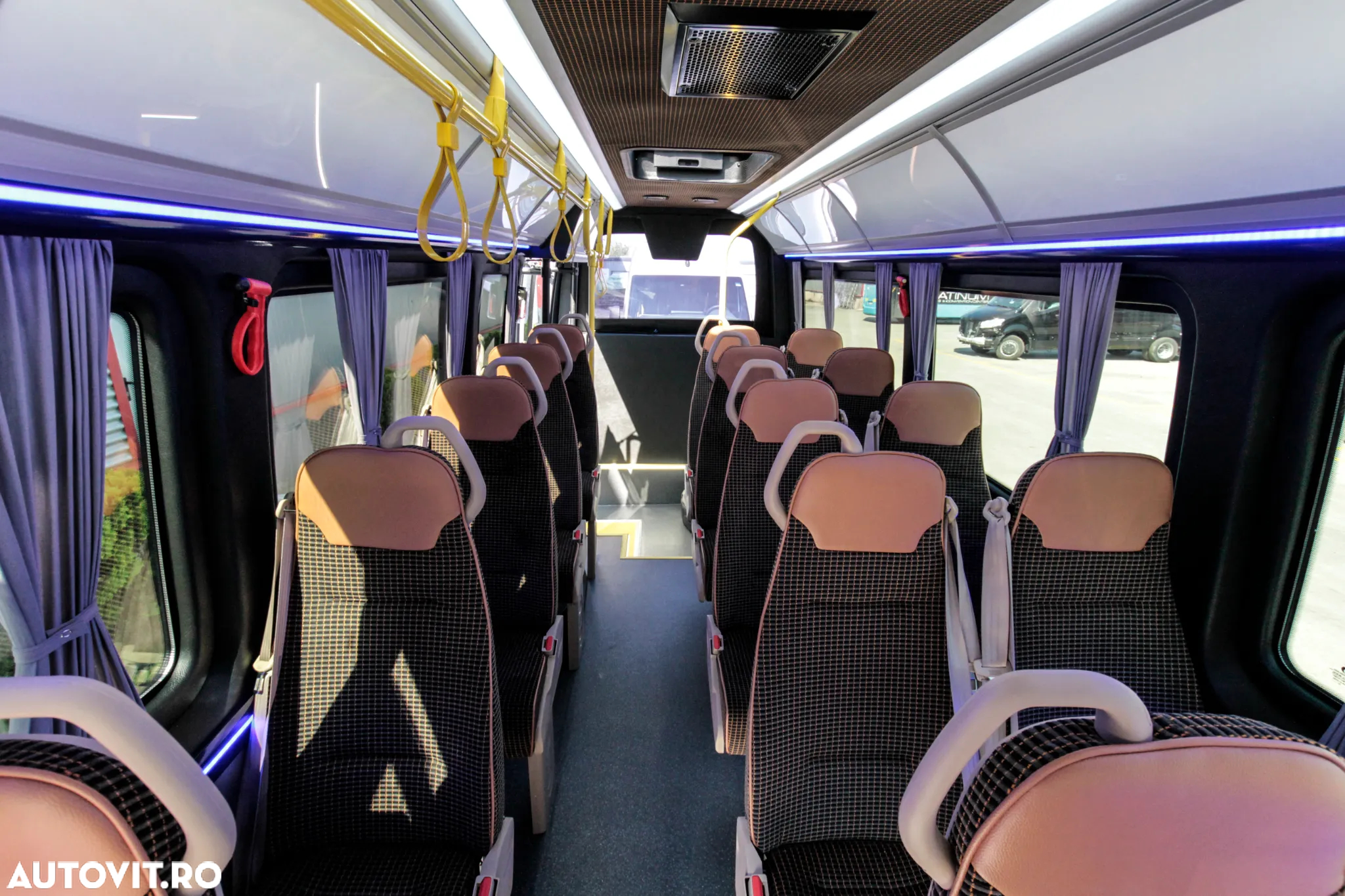 Mercedes-Benz Sprinter 517 15+12+1+1scaun rotile  *COC* - 17