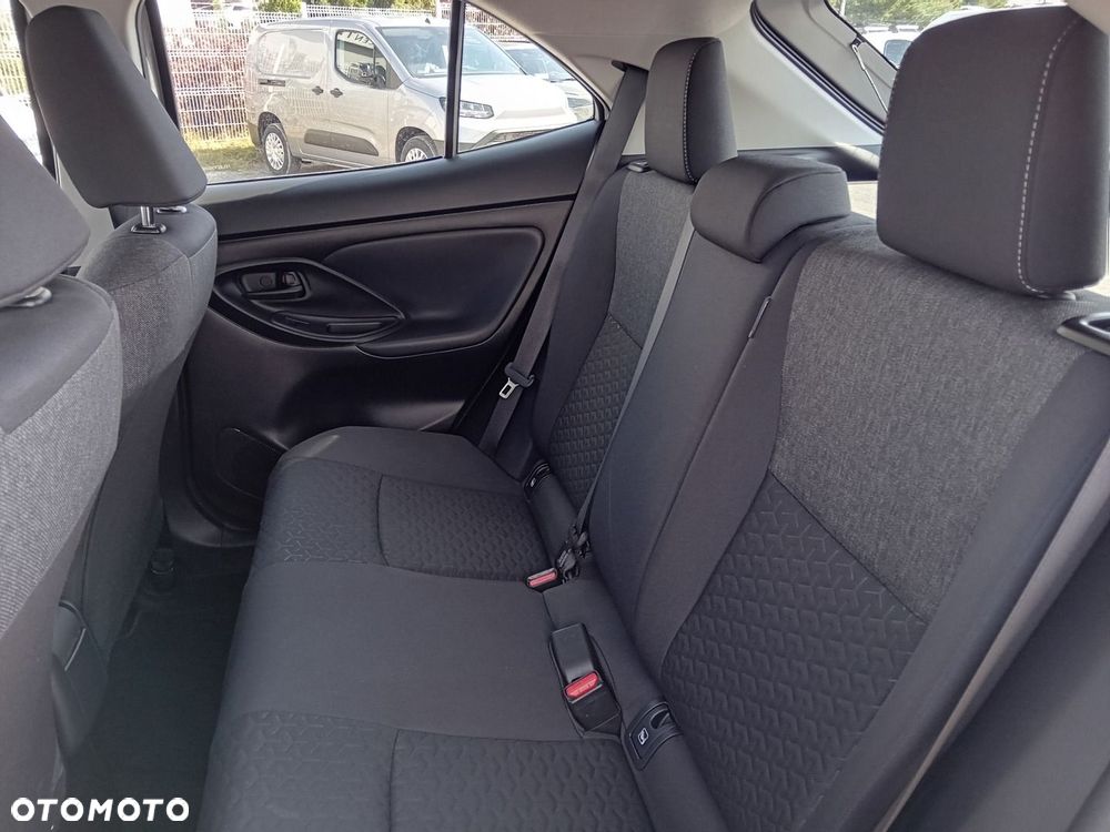 Toyota Yaris Cross Hybrid 1.5 Comfort 4x4 - 29