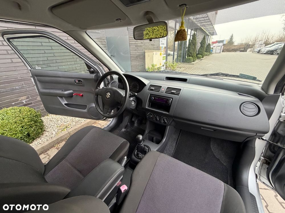 Suzuki Swift 1.3 Comfort - 17