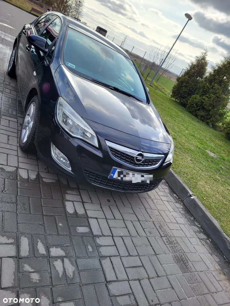 Opel Astra 1.3 CDTI Essentia S&S - 1
